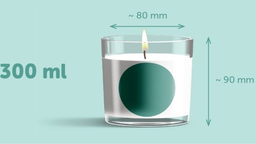 candela da 300 ml (30 cl) con applicata una etichetta rotonda