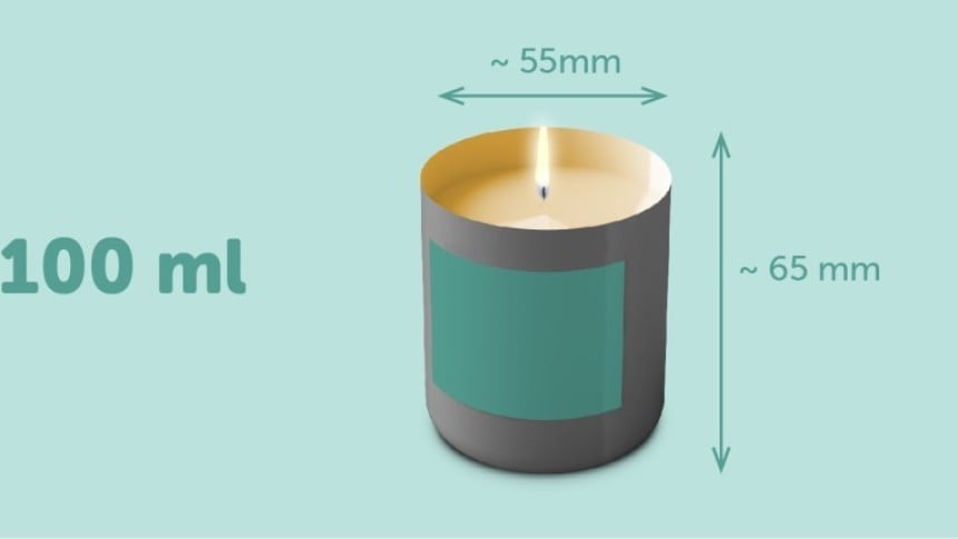 candela da 100 ml (10 cl) con applicata una etichetta adesiva rettangolare