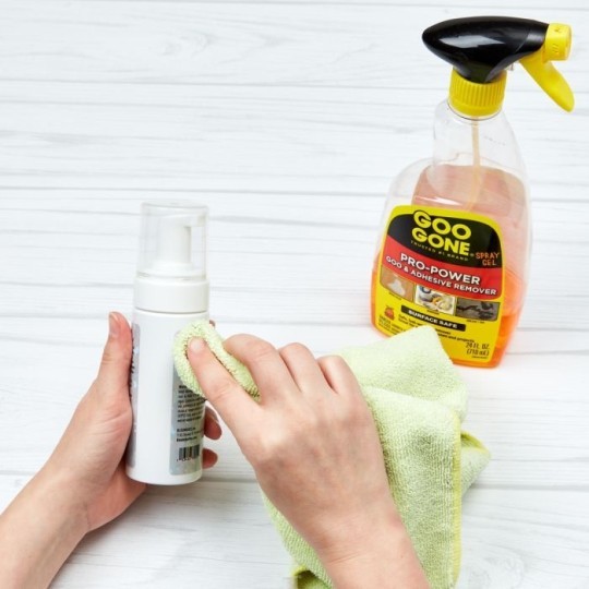 Spray rimuovi etichette