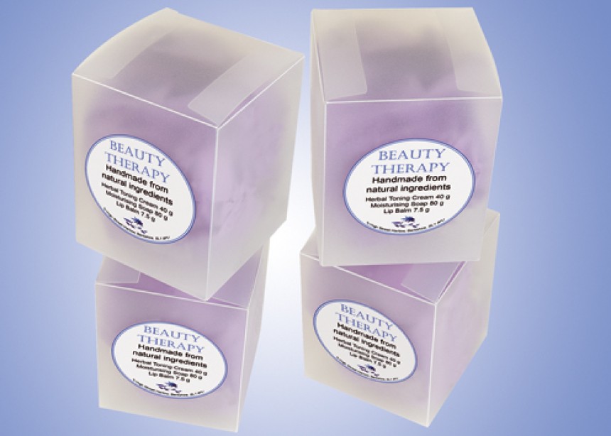 confezioni con applicate delle etichette rotonde stampate
