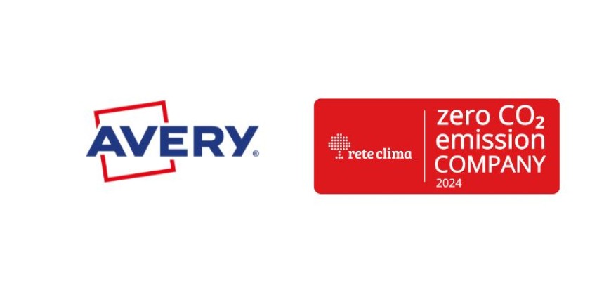 Logo Avery con logo della certificazione di neutralità carbonica per il 2025
