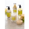 set di cosmetici con applicate delle etichette stampate