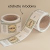 due rotoli di etichette adesive stampate con testi ed immagini sulla birra